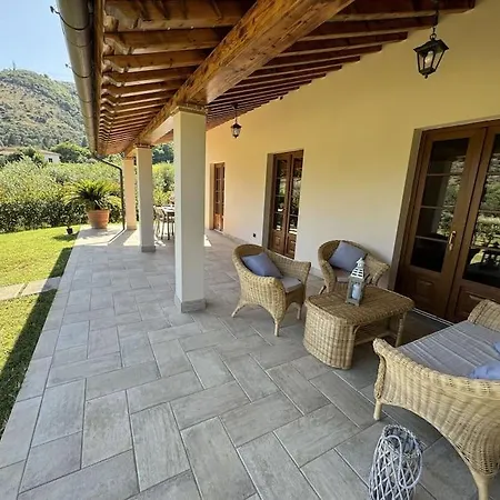 Casa Viviani * لوكا